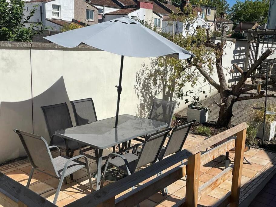 Charming 2 Double Bed Cottage Style House Μπρίστολ Εξωτερικό φωτογραφία
